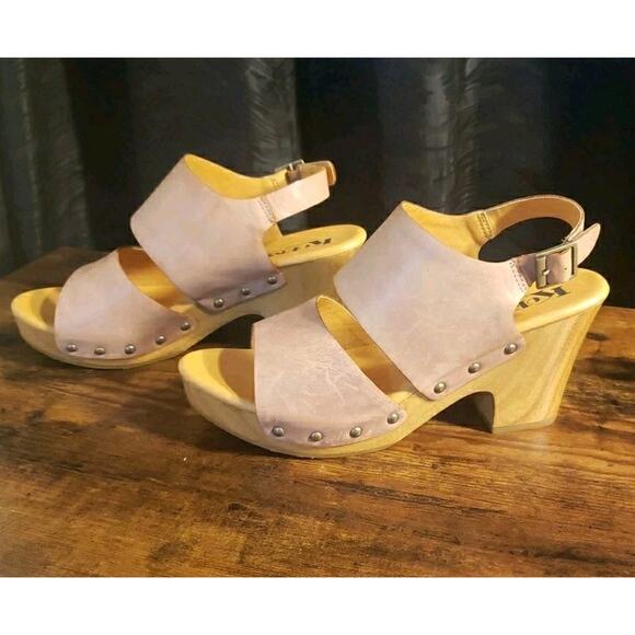 KORKS Kristian Leather Platform Slingback Heel Sandal SIZE 8 Natural Stud Accent - Picture 2 of 10